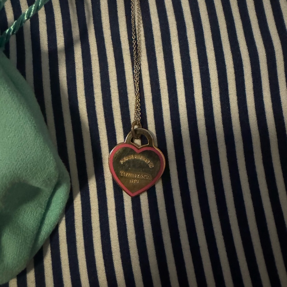 Tiffany&Co Heart Pendant Necklace with Pink Border